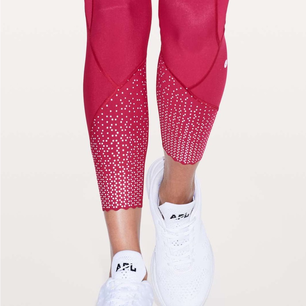 Lululemon Tight Stuff 25” Reflective Leggings